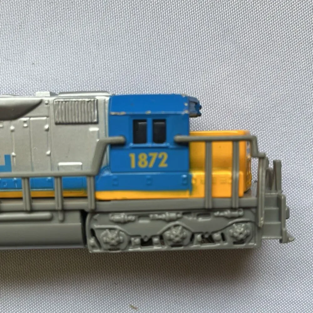 Freight Locomotive Pull Back Power Blue,Yellow & Silver #1872 NY &IL  Die Cast